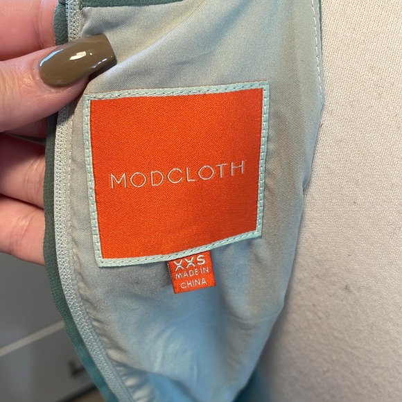 ModCloth xxs sheer overlay hi-low green color block halter gown w/ pockets EUC - Picture 7 of 13